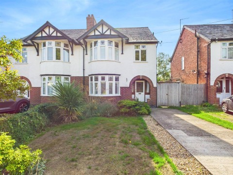 View Full Details for Estcourt Road, Gloucester