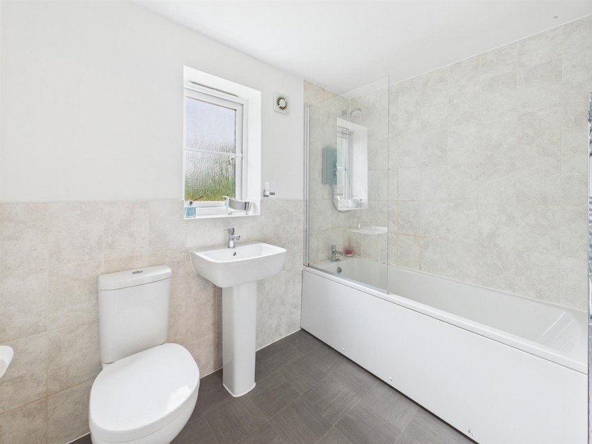 Images for Donaldson Drive, Brockworth, Gloucester