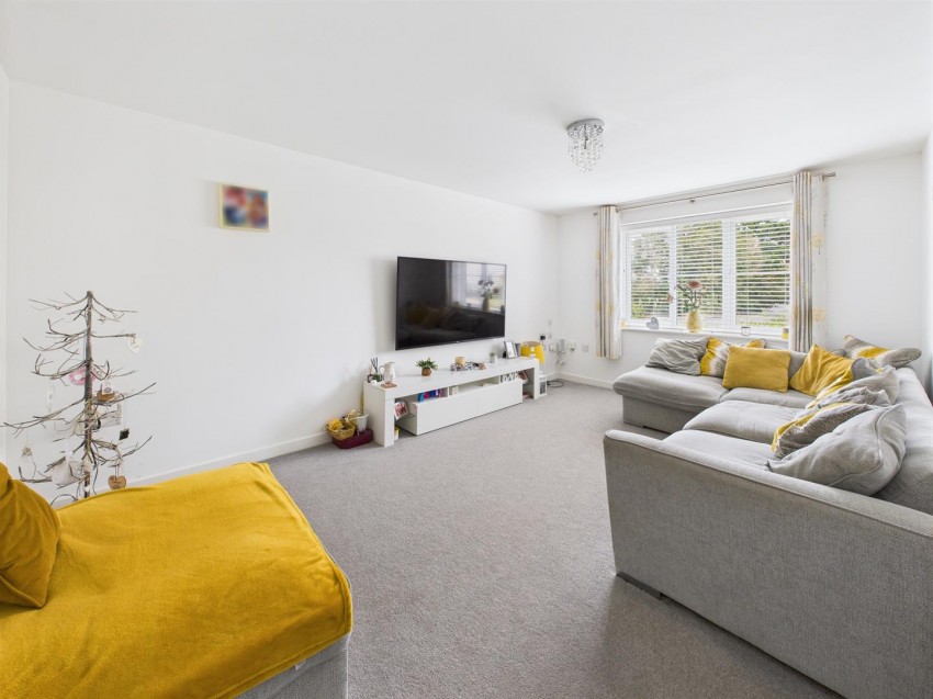 Images for Donaldson Drive, Brockworth, Gloucester