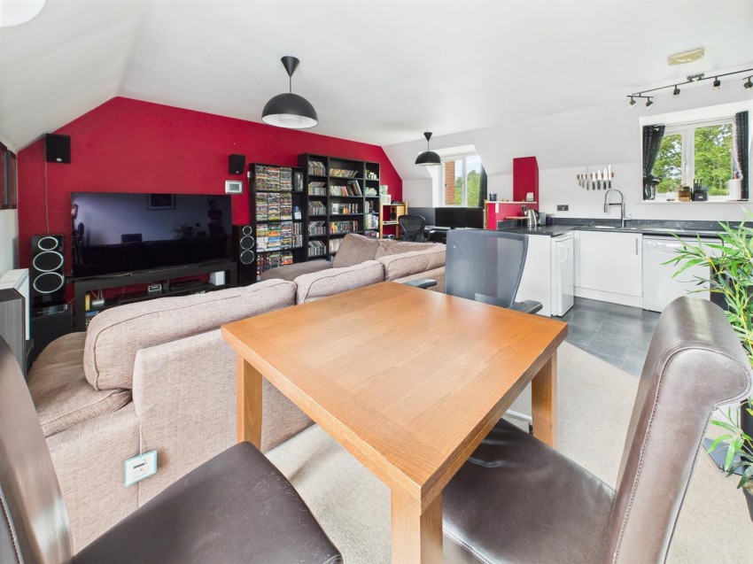 Images for Longhorn Avenue, Gloucester