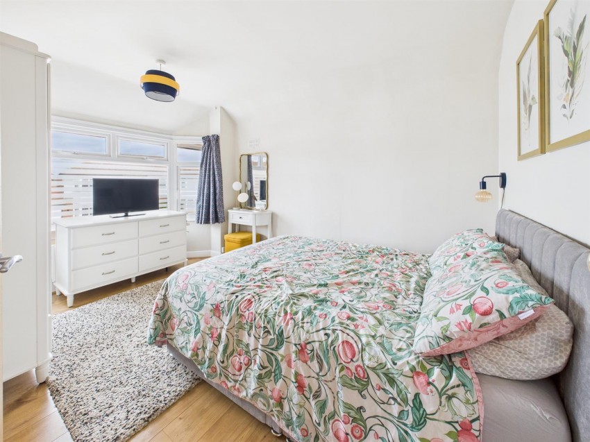 Images for Lea Crescent, Longlevens, Gloucester