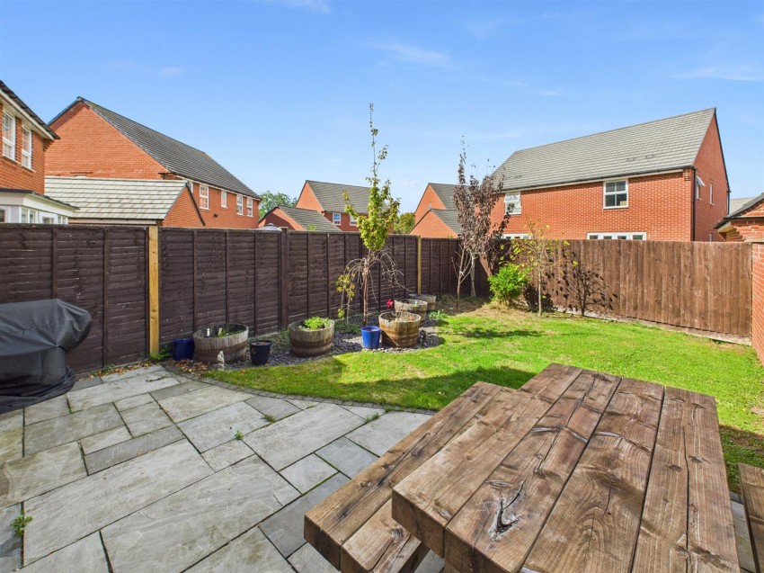 Images for Lutra Close, Hardwicke, Gloucester