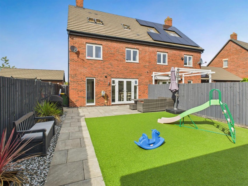 Images for Sowthistle Drive, Hardwicke, Gloucester