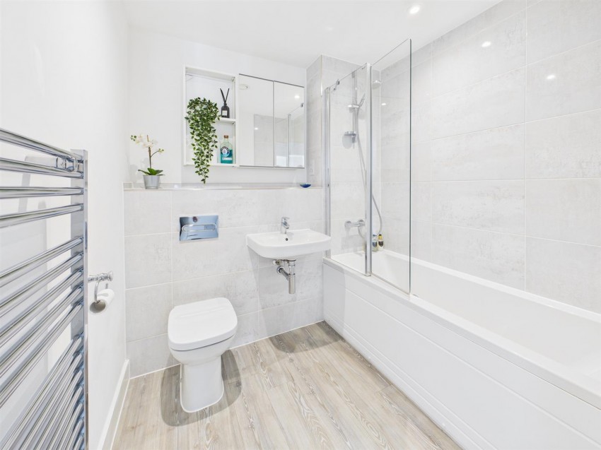 Images for Hobbs Way, Gloucester