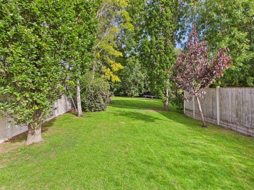 Images for Dinglewell, Hucclecote