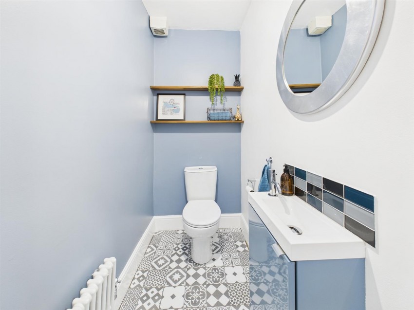 Images for Dinglewell, Hucclecote