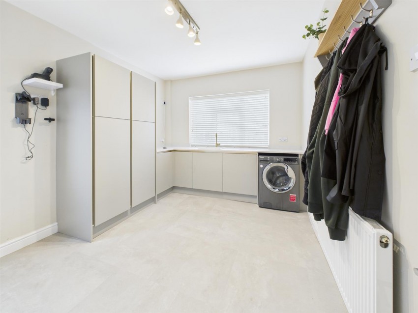 Images for Homecroft Drive, Uckington