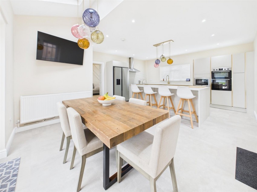 Images for Homecroft Drive, Uckington