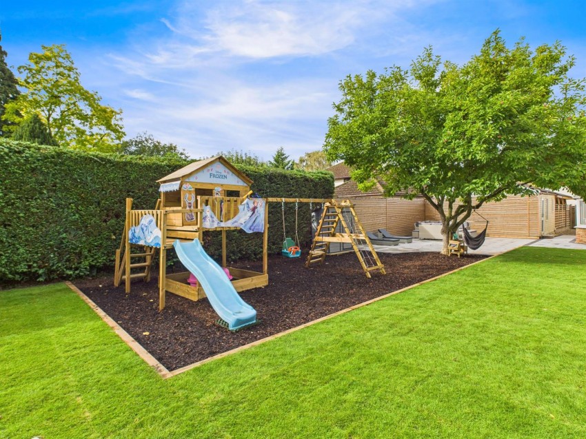 Images for Homecroft Drive, Uckington