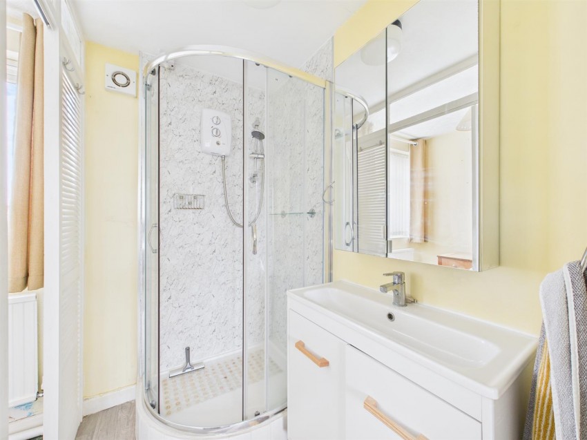 Images for Park Avenue, Longlevens, Gloucester