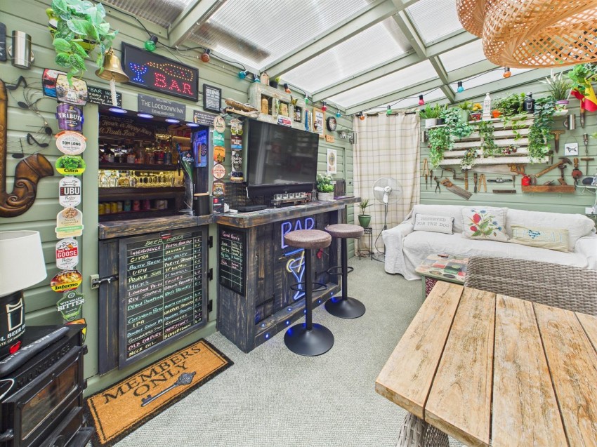 Images for Park Avenue, Longlevens, Gloucester