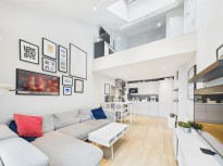 St. Ann Way, Gloucester