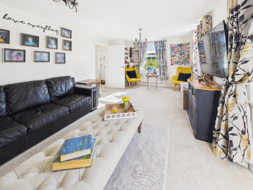 Images for Nightingale Close, Hardwicke, Gloucester