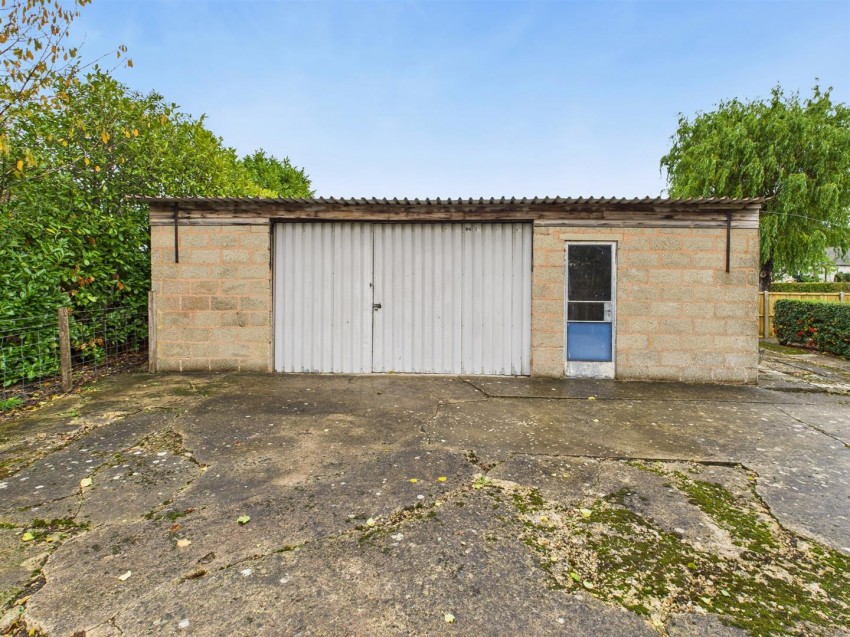 Images for Broadclose Road, Down Hatherley, Gloucester