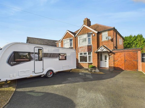 View Full Details for Cheltenham Road, Longlevens, Gloucester