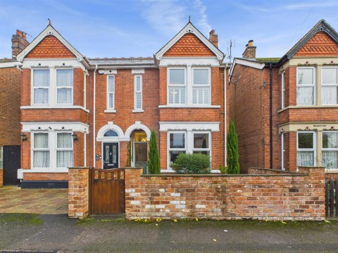 View Full Details for Bloomfield Road, Linden, Gloucester