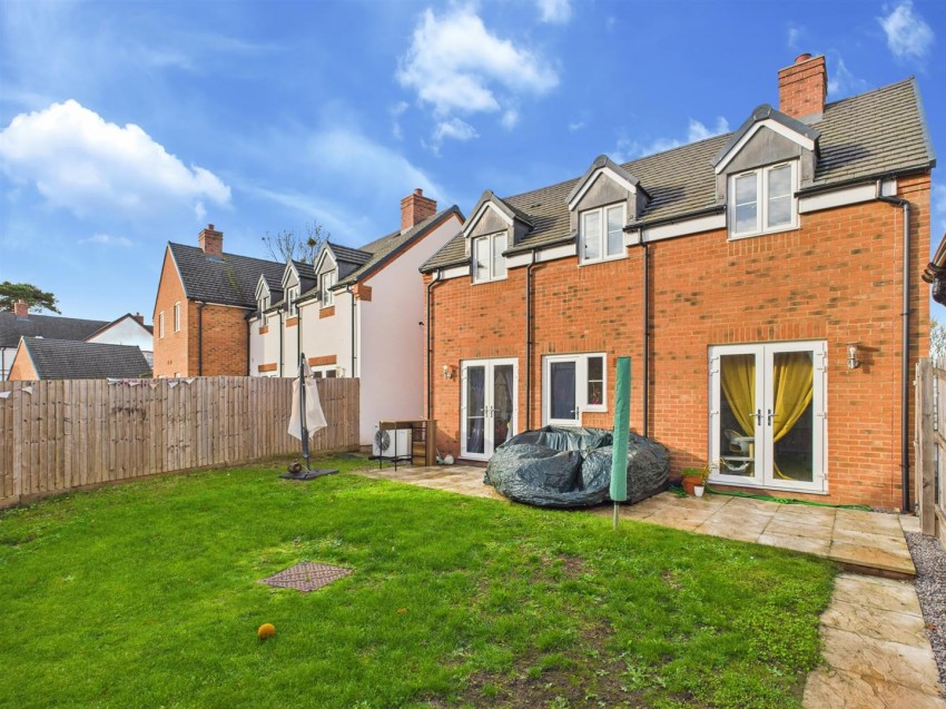 Images for Honey Bee Close, Maisemore, Gloucester