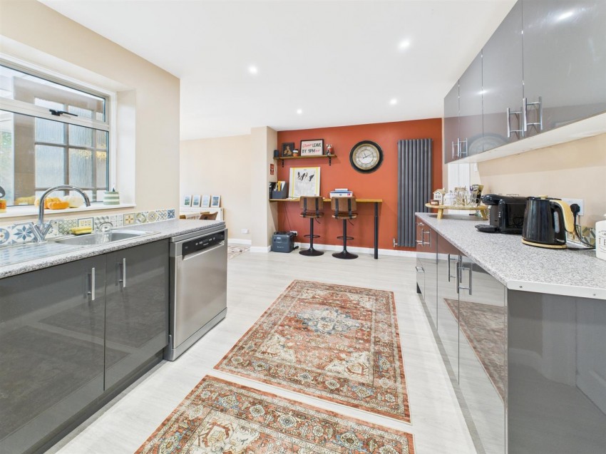 Images for Park Avenue, Longlevens, Gloucester