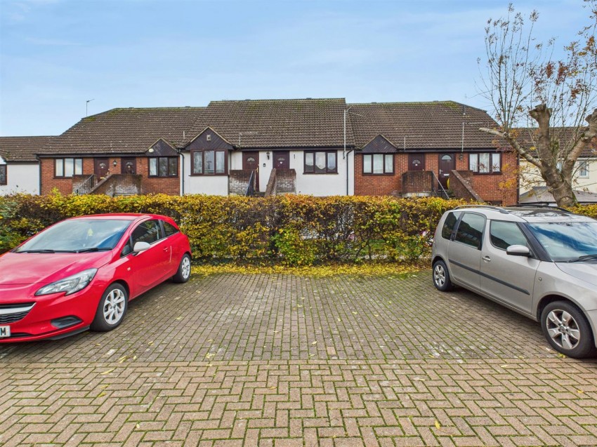 Images for Lysons Avenue, Linden, Gloucester