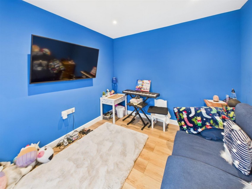 Images for Sivell Close, Longford, Gloucester