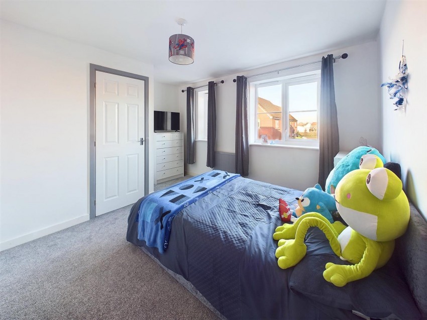 Images for Whitefield Crescent, Longford, Gloucester