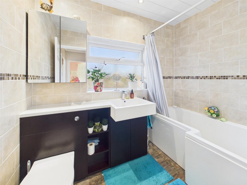 Images for Park Avenue, Longlevens, Gloucester