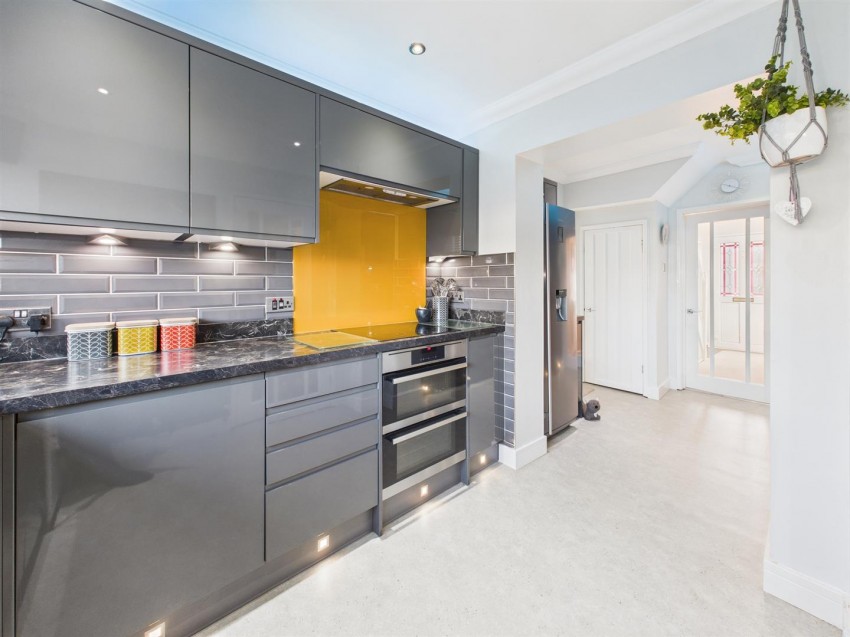 Images for Park Avenue, Longlevens, Gloucester