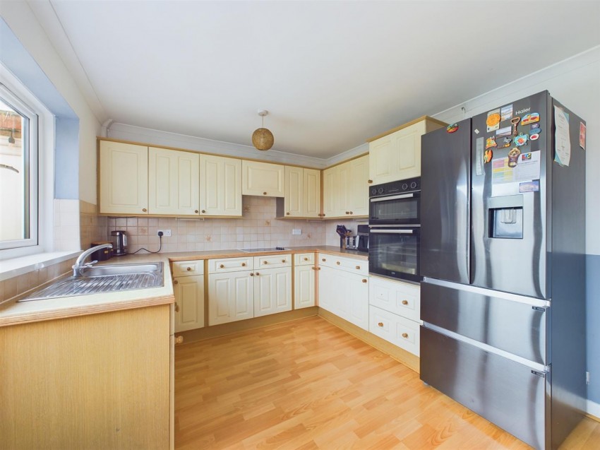 Images for Park Avenue, Longlevens, Gloucester