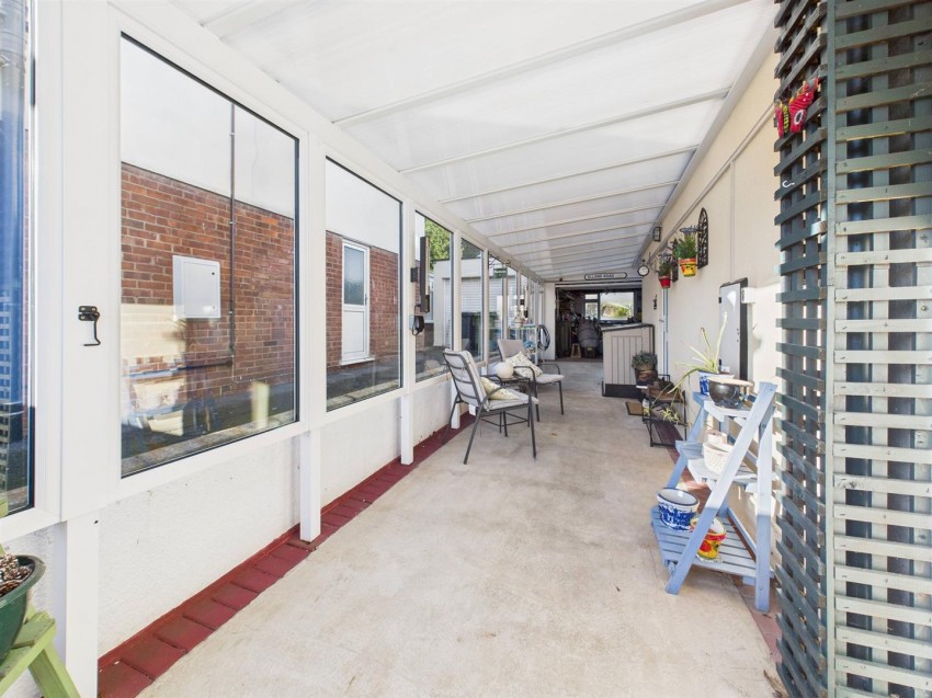 Images for Hempsted Lane, Gloucester