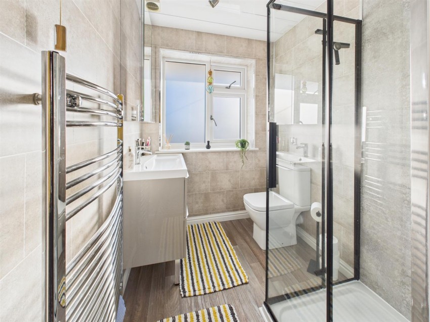 Images for Hempsted Lane, Gloucester