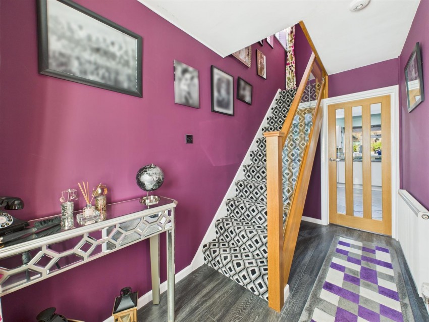 Images for Hempsted Lane, Gloucester