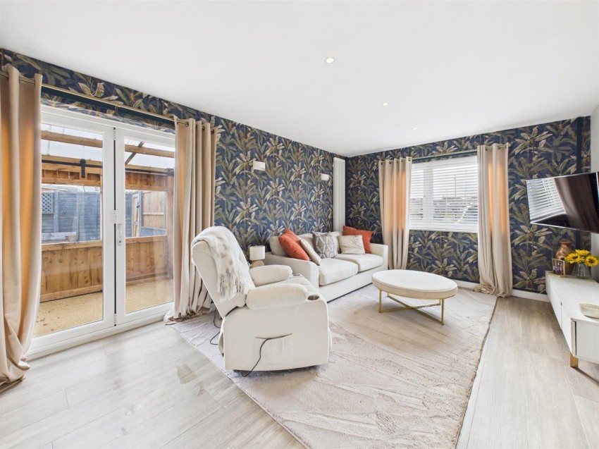 Images for Parkwood Crescent, Hucclecote, Gloucester