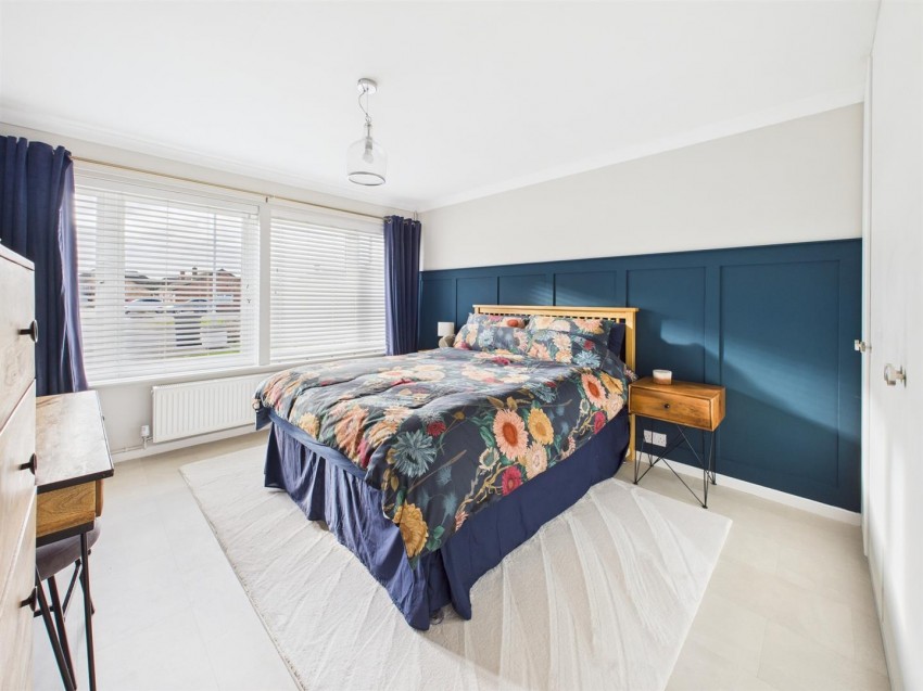 Images for Parkwood Crescent, Hucclecote, Gloucester