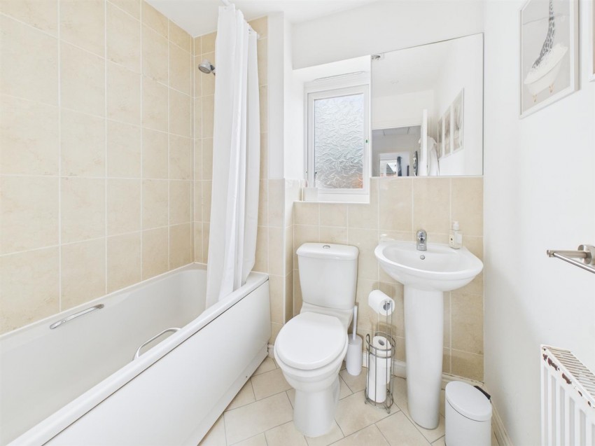 Images for Longhorn Avenue, Gloucester