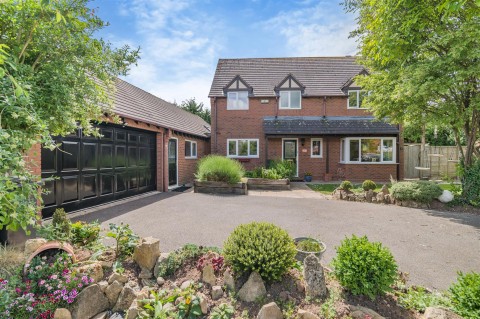 View Full Details for Sovereign Chase, Staunton, Gloucester