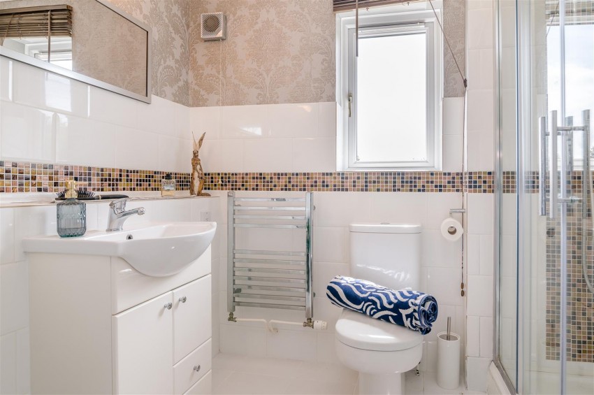 Images for Sovereign Chase, Staunton, Gloucester