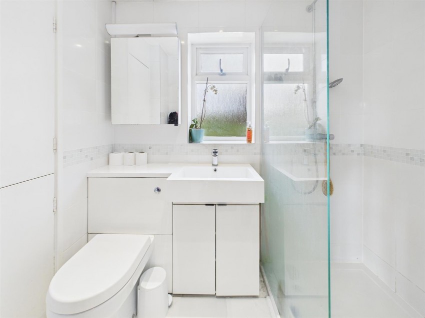 Images for Insley Gardens, Hucclecote, Gloucester