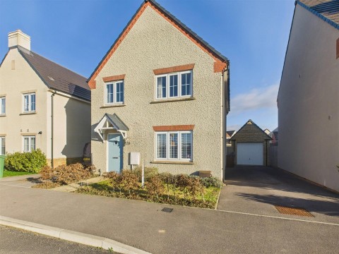 View Full Details for Somerdale Avenue, Brockworth, Gloucester