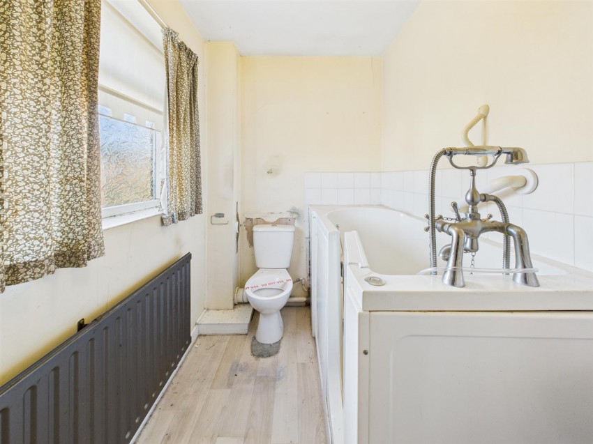 Images for Stirling Way, Tuffley, Gloucester