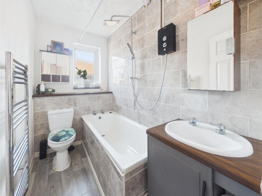 Images for Maldon Gardens, Gloucester