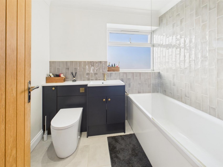 Images for Park Avenue, Longlevens, Gloucester