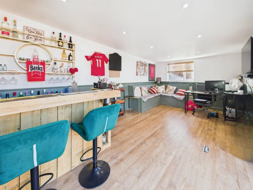 Images for Park Avenue, Longlevens, Gloucester