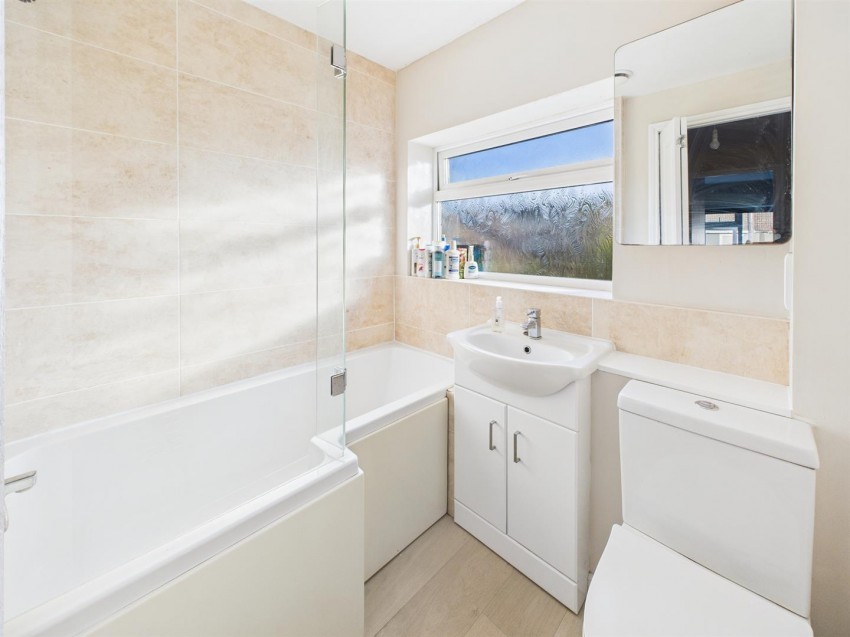 Images for Willowleaze, Gloucester