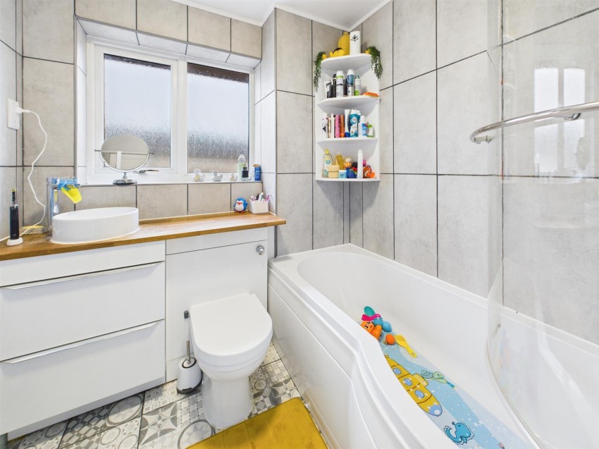 Images for Thomas Moore Close, Churchdown, Gloucester