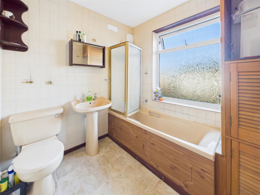 Images for Kingscroft Road, Hucclecote, Gloucester