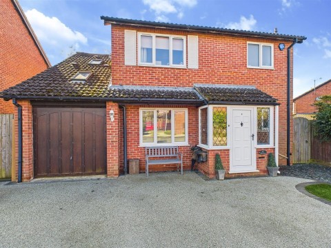 View Full Details for Pipers Grove, Highnam, Gloucester
