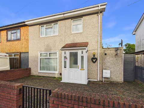 View Full Details for Highworth Road, Gloucester