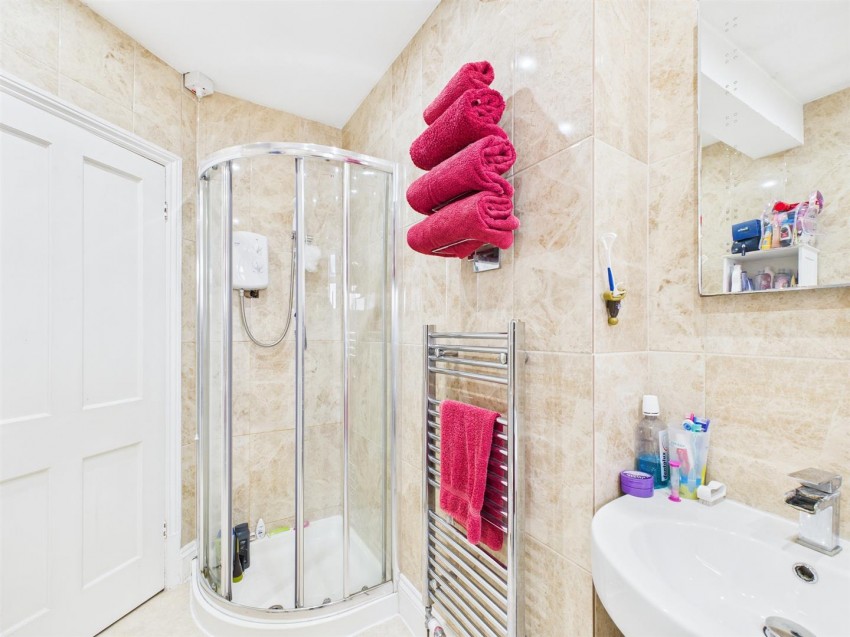 Images for Lysons Avenue, Linden, Gloucester