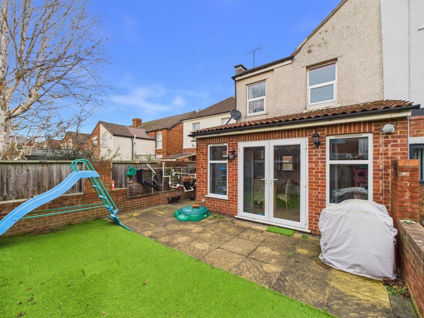 Images for Lysons Avenue, Linden, Gloucester