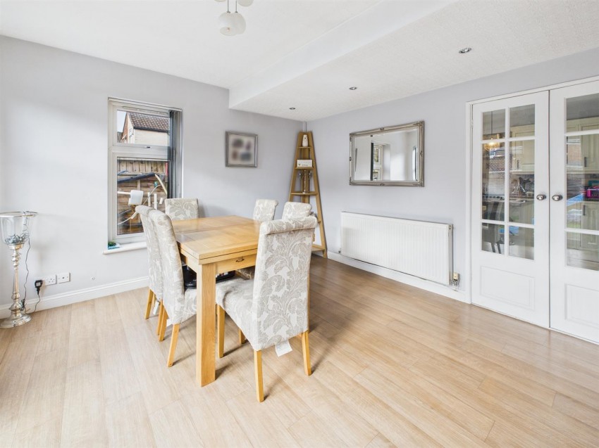 Images for Lysons Avenue, Linden, Gloucester